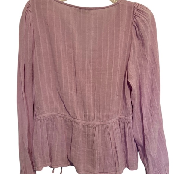 American Eagle Peplum Wrap Style Blouse Lavender Large Boho - Picture 3 of 6